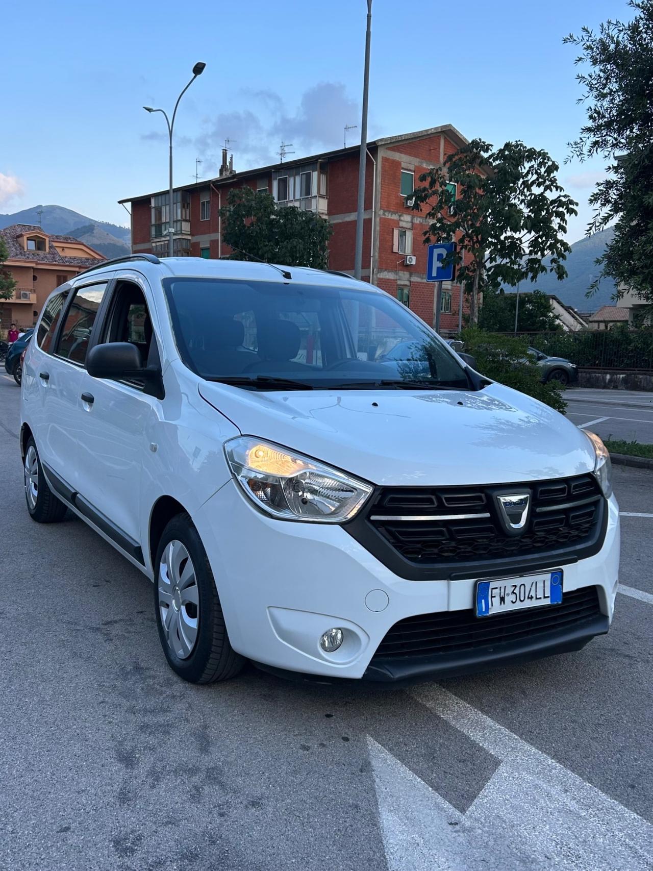 Dacia Lodgy 1.5 Blue dCi 8V 95CV 7 posti Essential