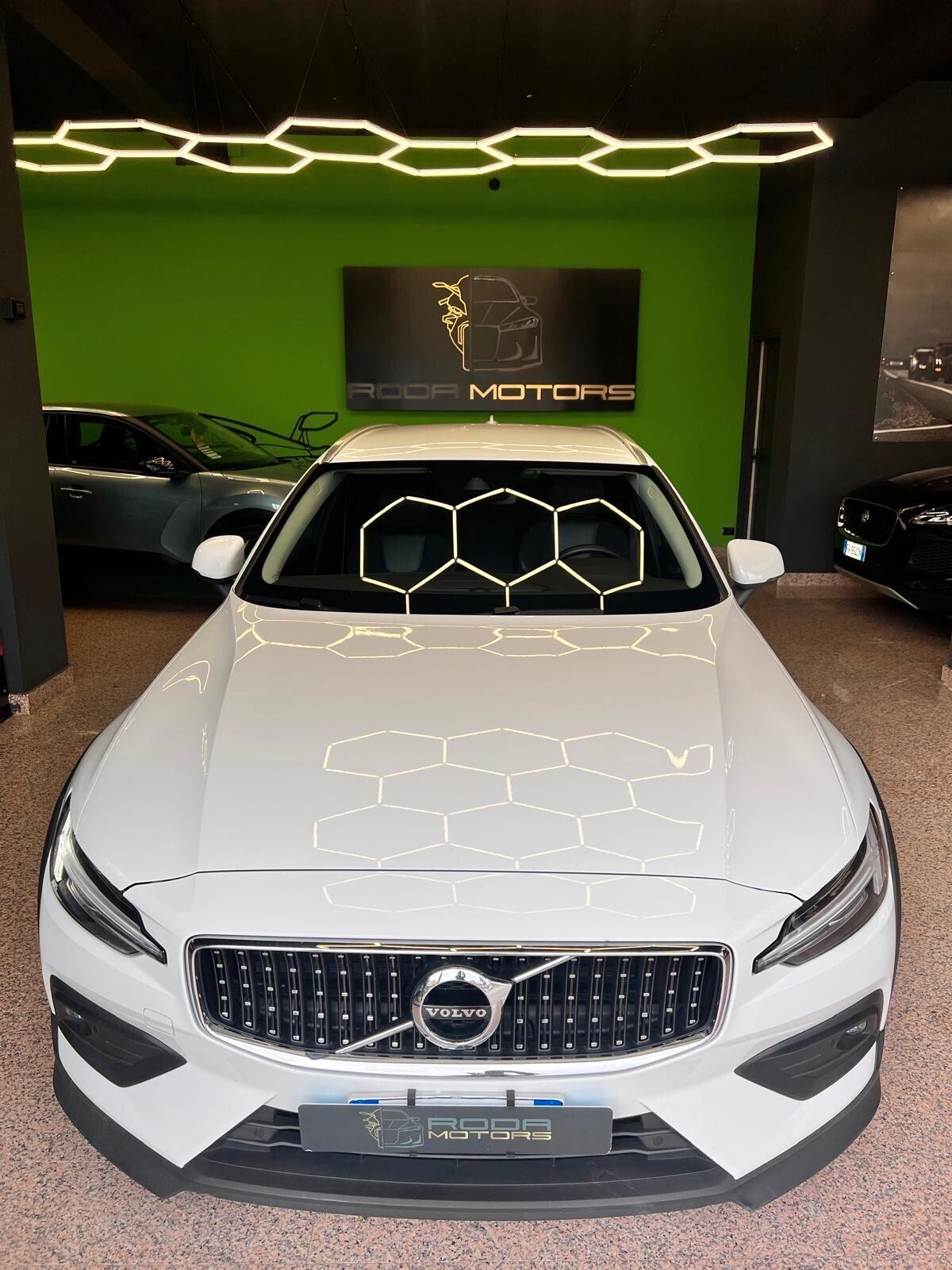 Volvo V60 Cross Country V60 Cross Country B4 (d) AWD Geartronic Business Pro Line