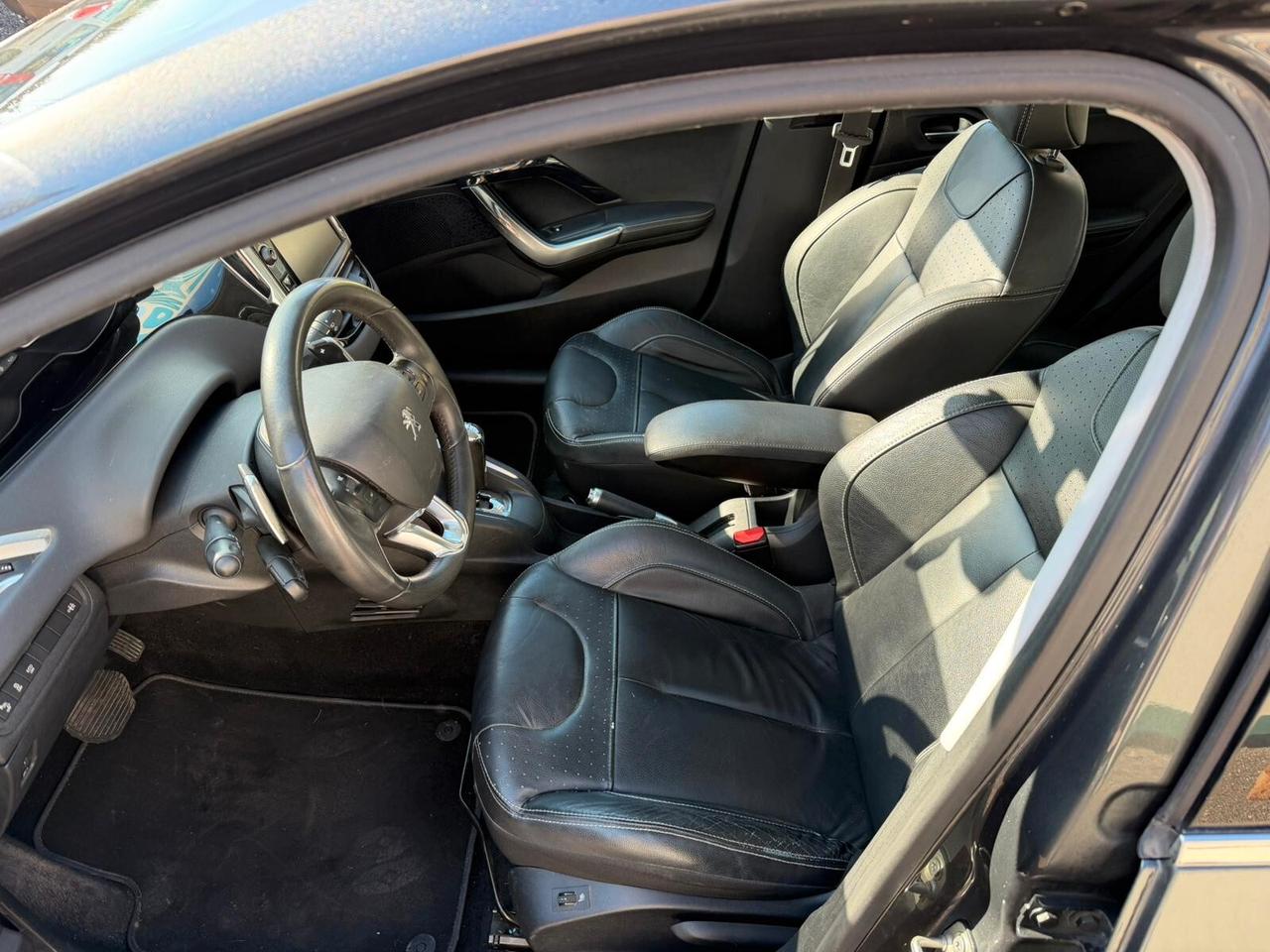 Peugeot 208 1.6 e-HDi 115 CV Stop&Start 5 porte Allure