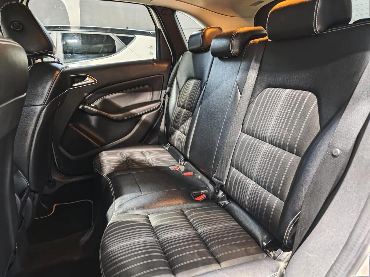 Mercedes-benz B 180 Premium Led Navigatore pelle Neopatentati