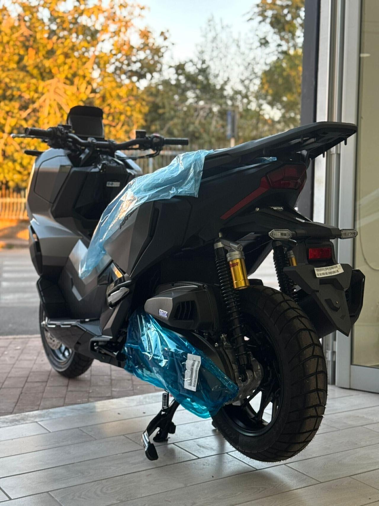 Honda ADV 350