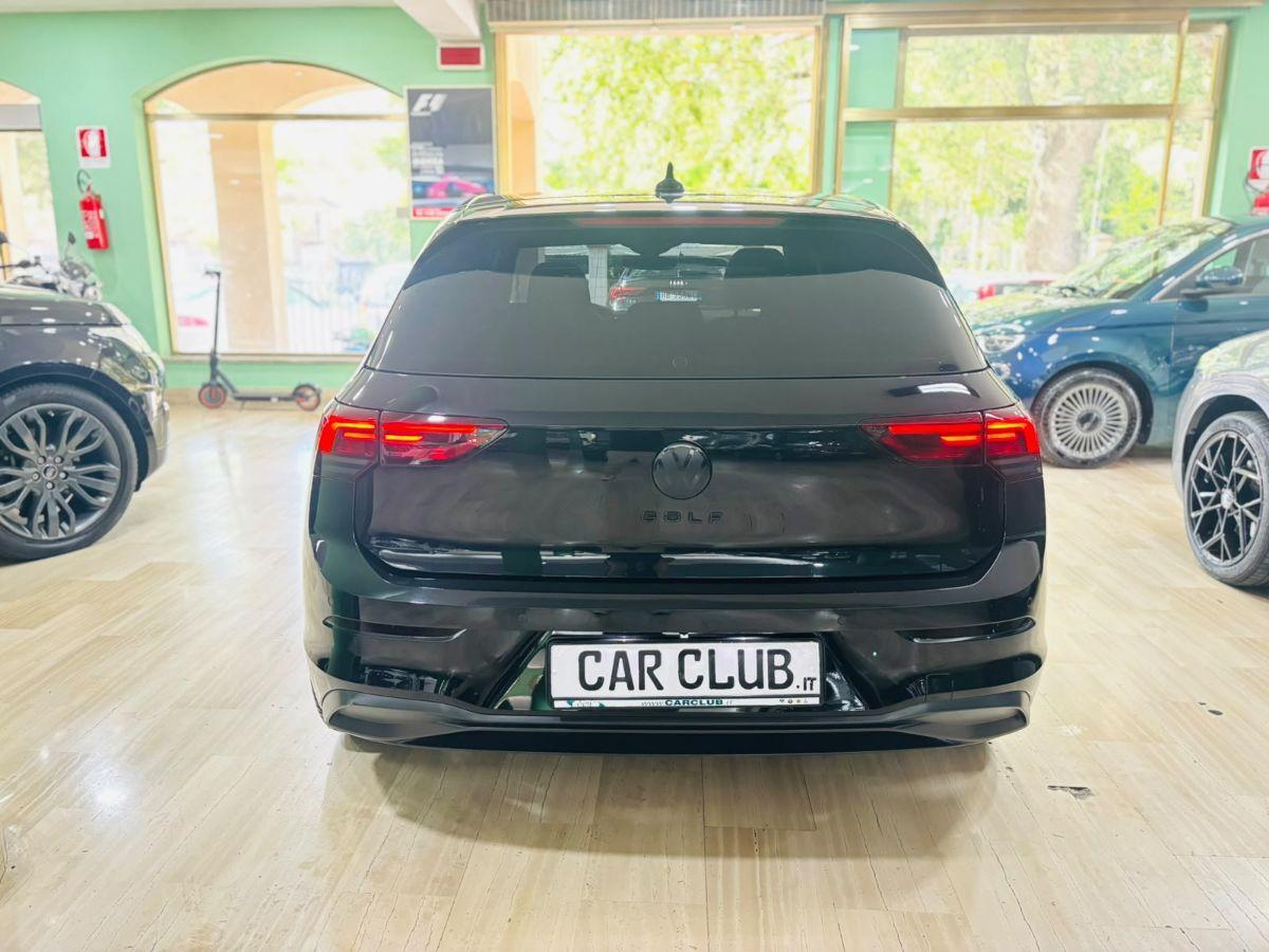 Volkwagen Golf 8.5 2.0 TDI 150cv DSG Total Black Pack