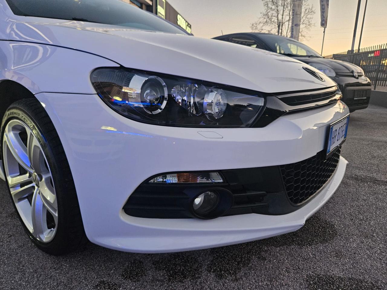 Volkswagen Scirocco 1.4 TSI 160CV