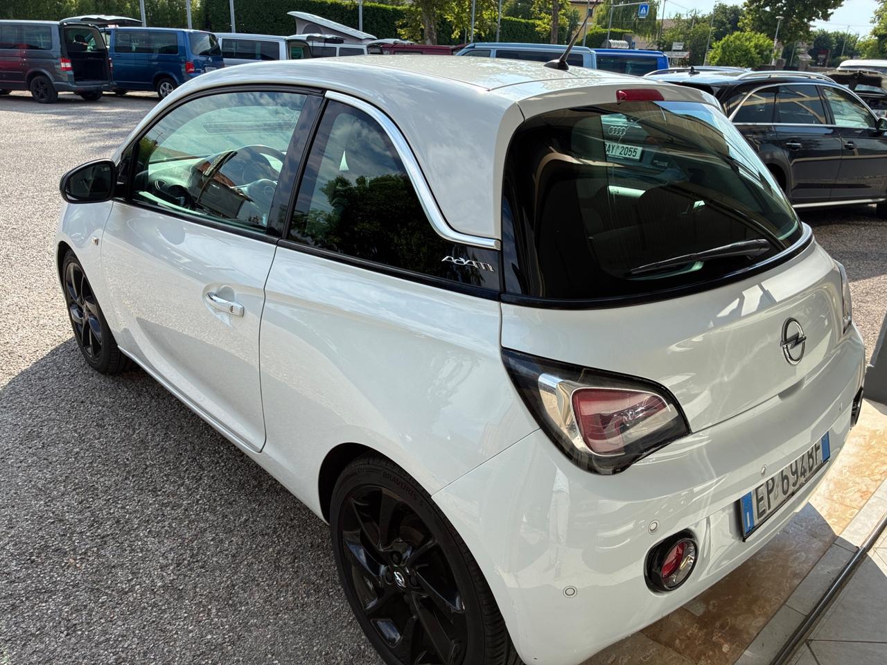Opel Adam 1.2 69 cv Glam
