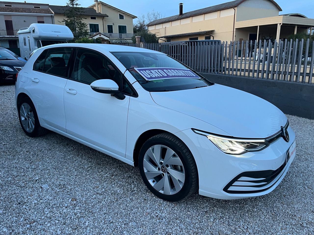 Volkswagen Golf 8 1.0 TSI EVO Life