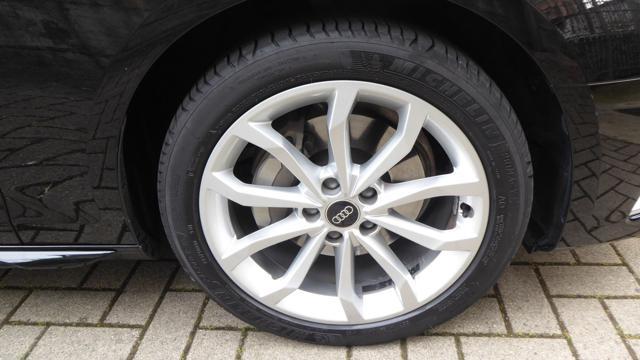 AUDI A4 Avant 40 TDI S tronic Business Advanced