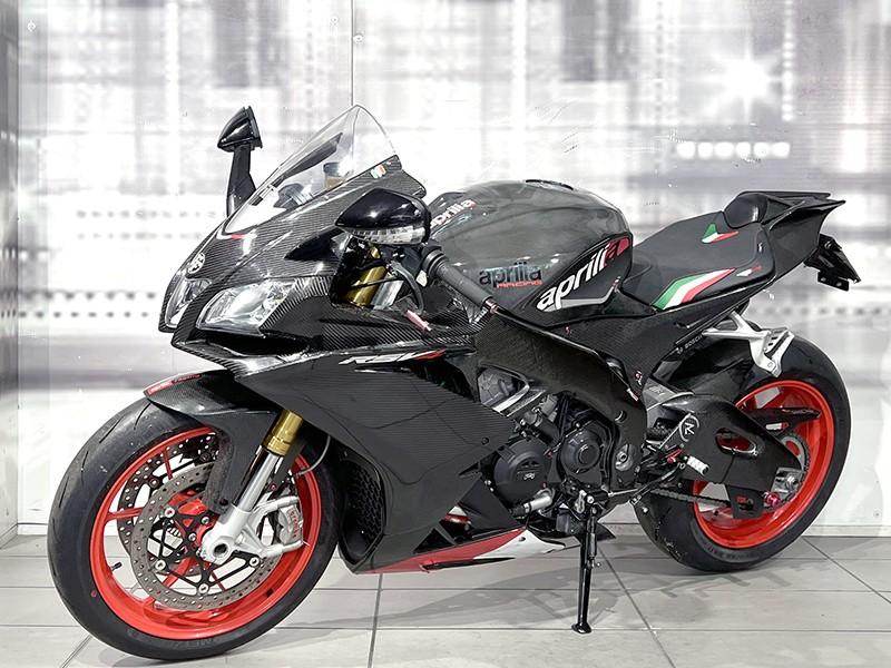 Aprilia RSV4 RR