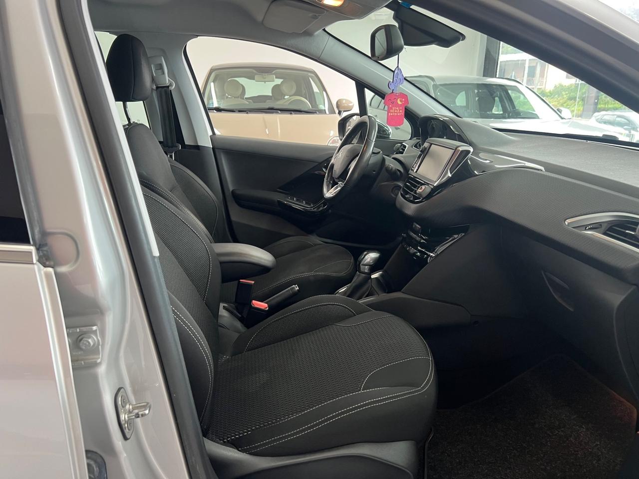 Peugeot 208 PureTech 82 5 porte Allure