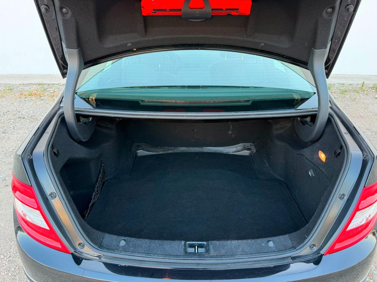 Mercedes-benz C 220 CDI Elegance SOLO 83000KM