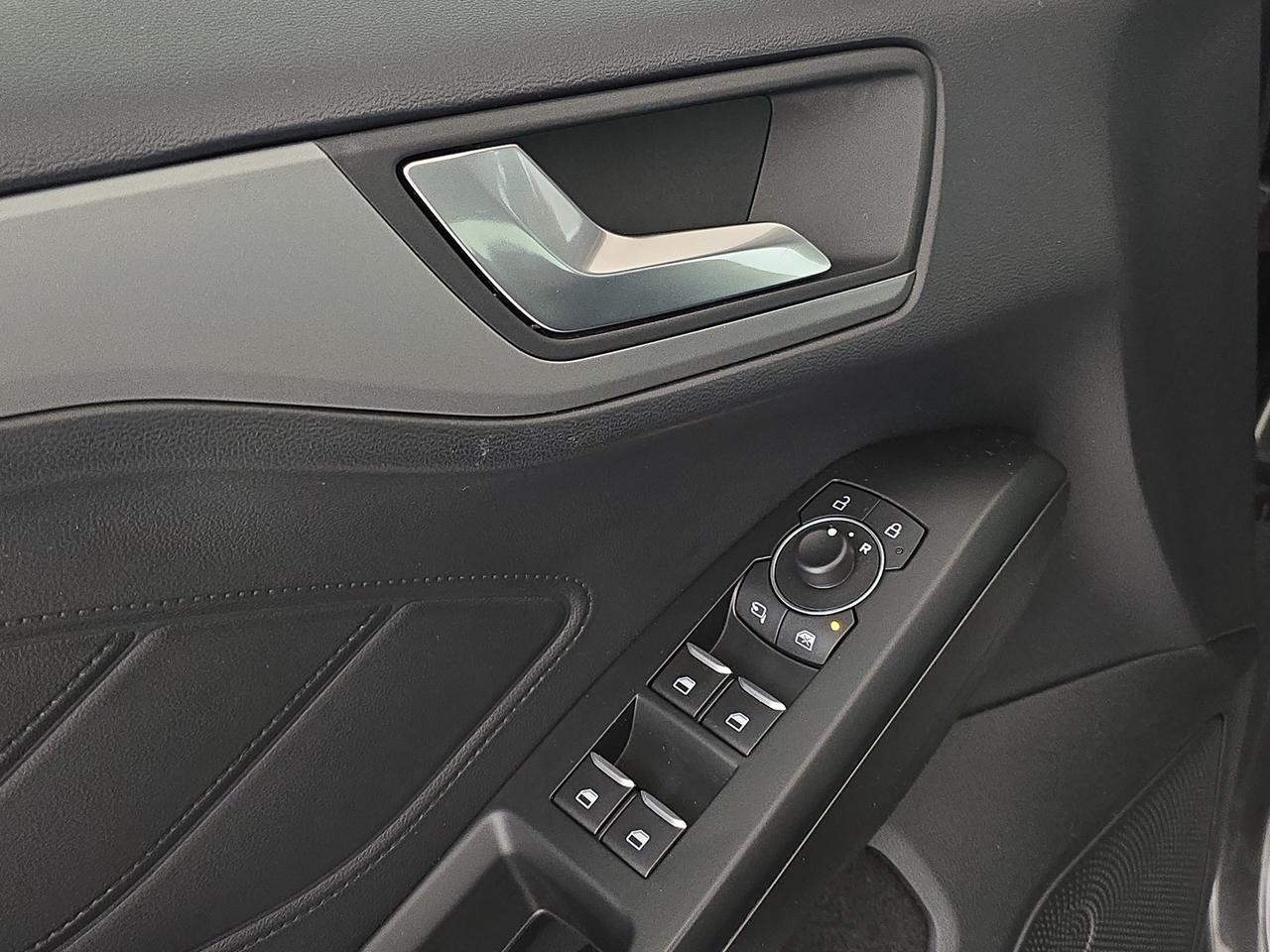 Ford Focus 1.0 ecoboost h st-line style 125cv