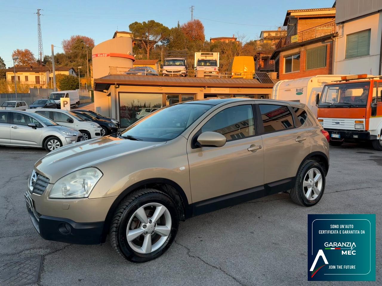 Nissan Qashqai 2.0 dCi DPF 4WD Tekna