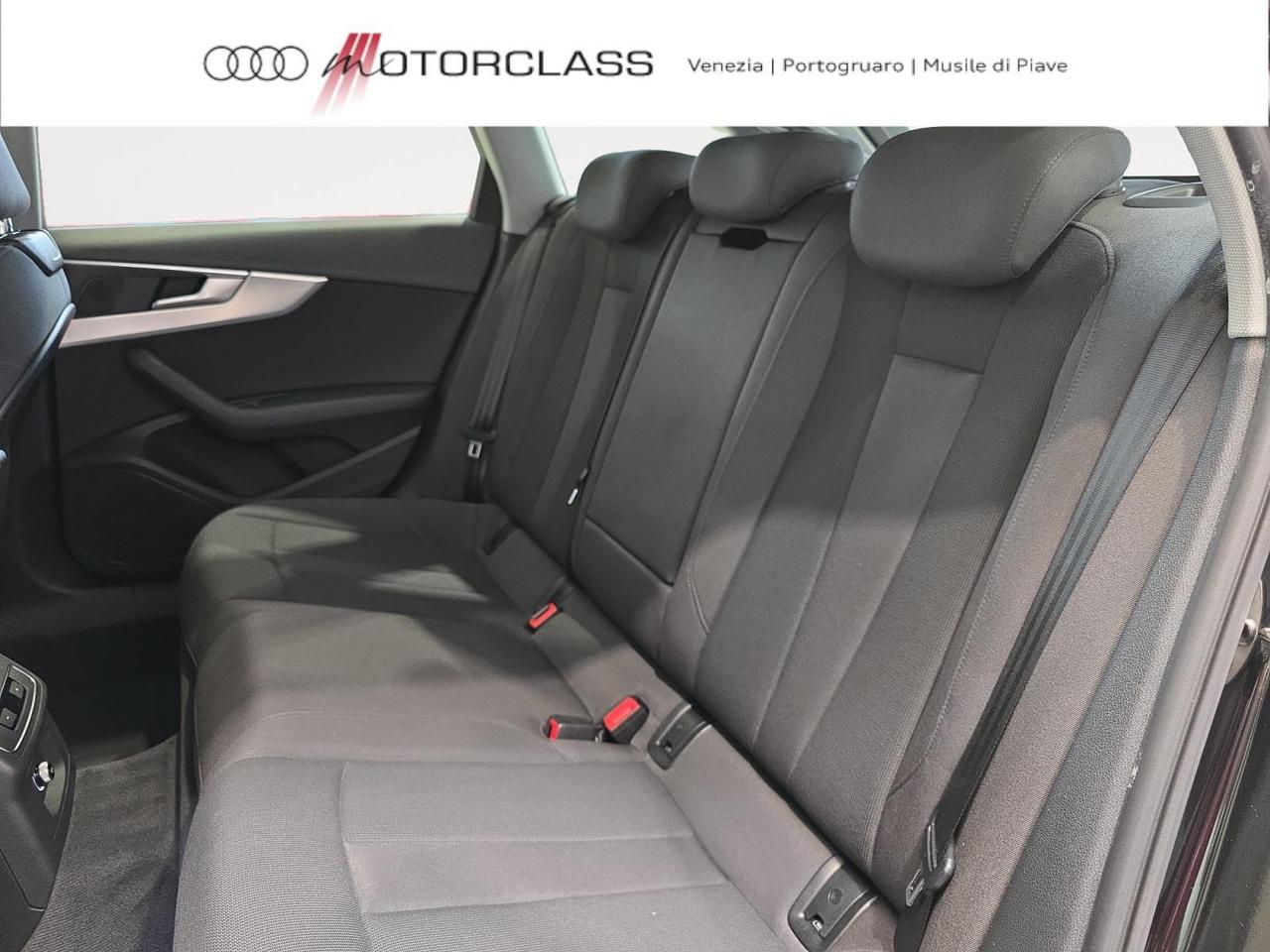 Audi A4 avant 35 2.0 tdi 150cv business sport s tronic my16