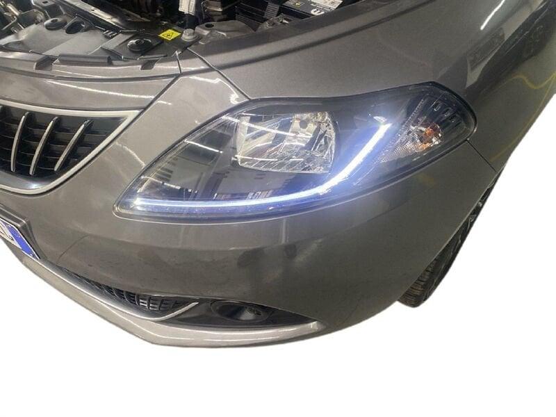 Lancia Ypsilon New 5 porte My24 1.0 Firefly 70 CvStart&Stop Hybrid Oro