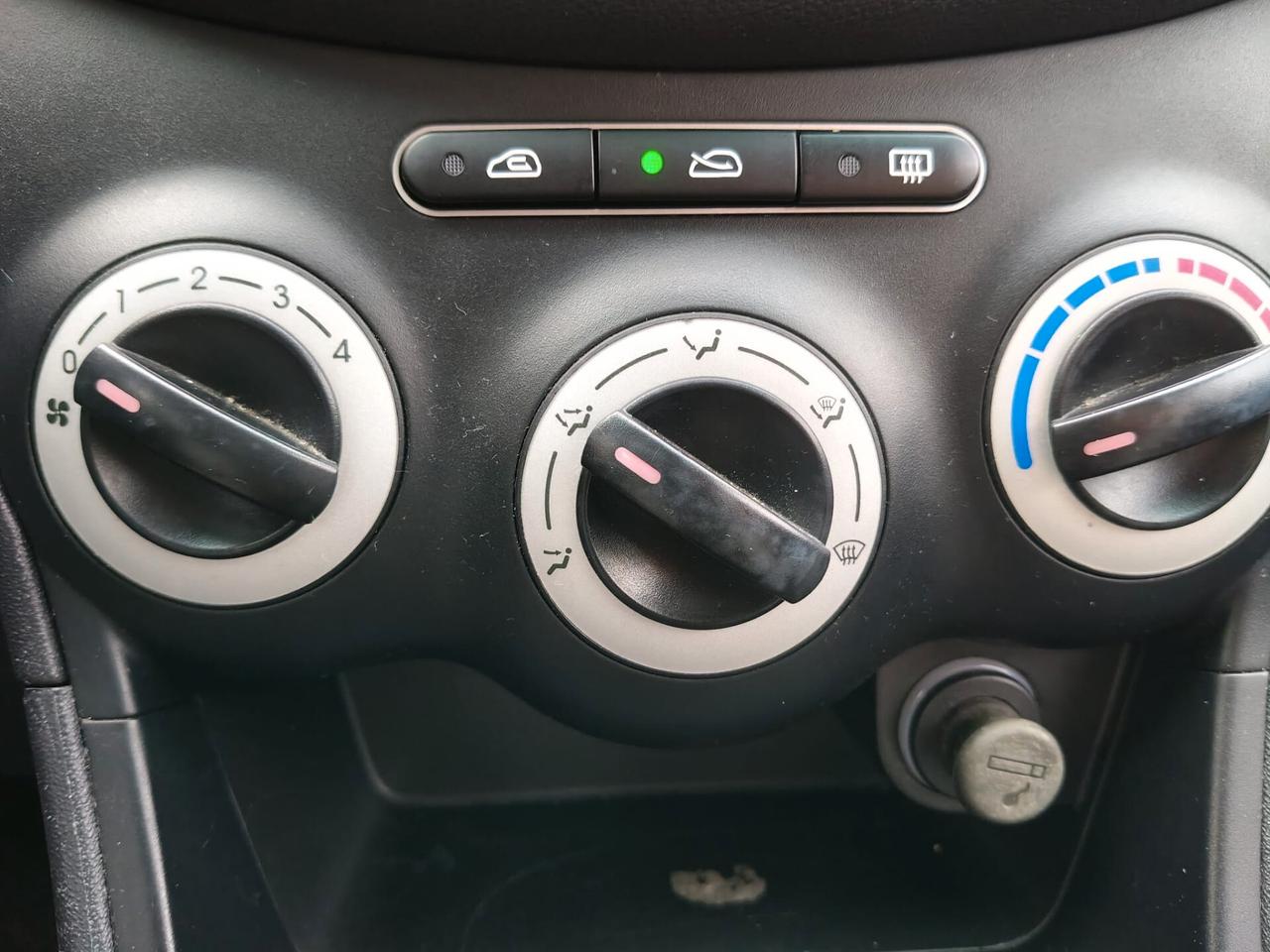 Hyundai i10 1.1 12V BlueDrive GPL Active