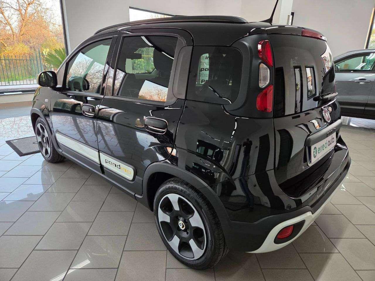 Fiat Panda 1.0 FireFly S&S Hybrid Pandina