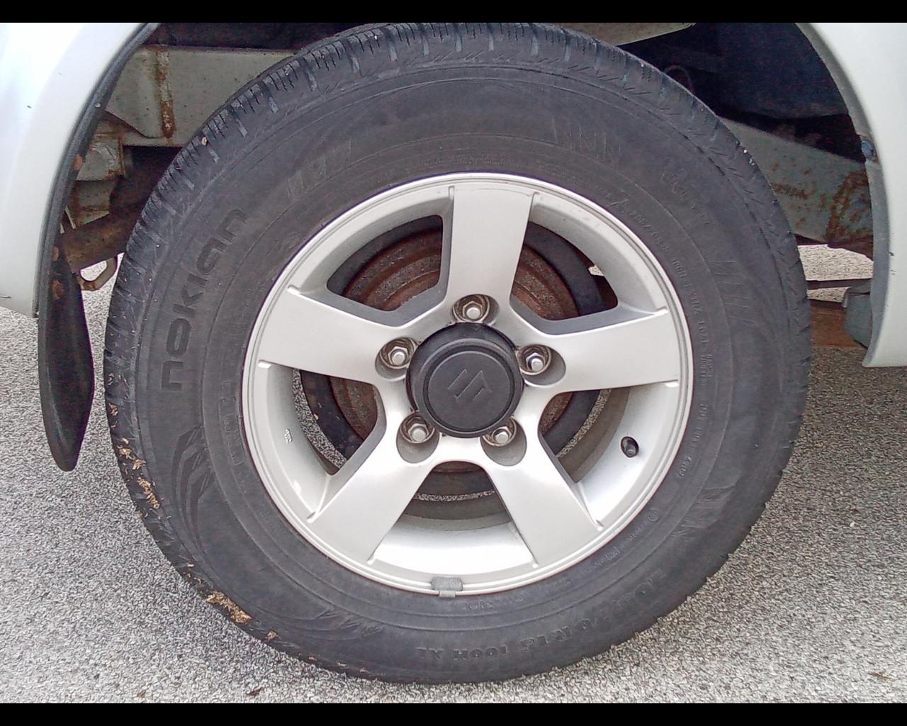 SUZUKI Jimny 3ª serie - Jimny 1.3i 16V cat 4WD JLX Più