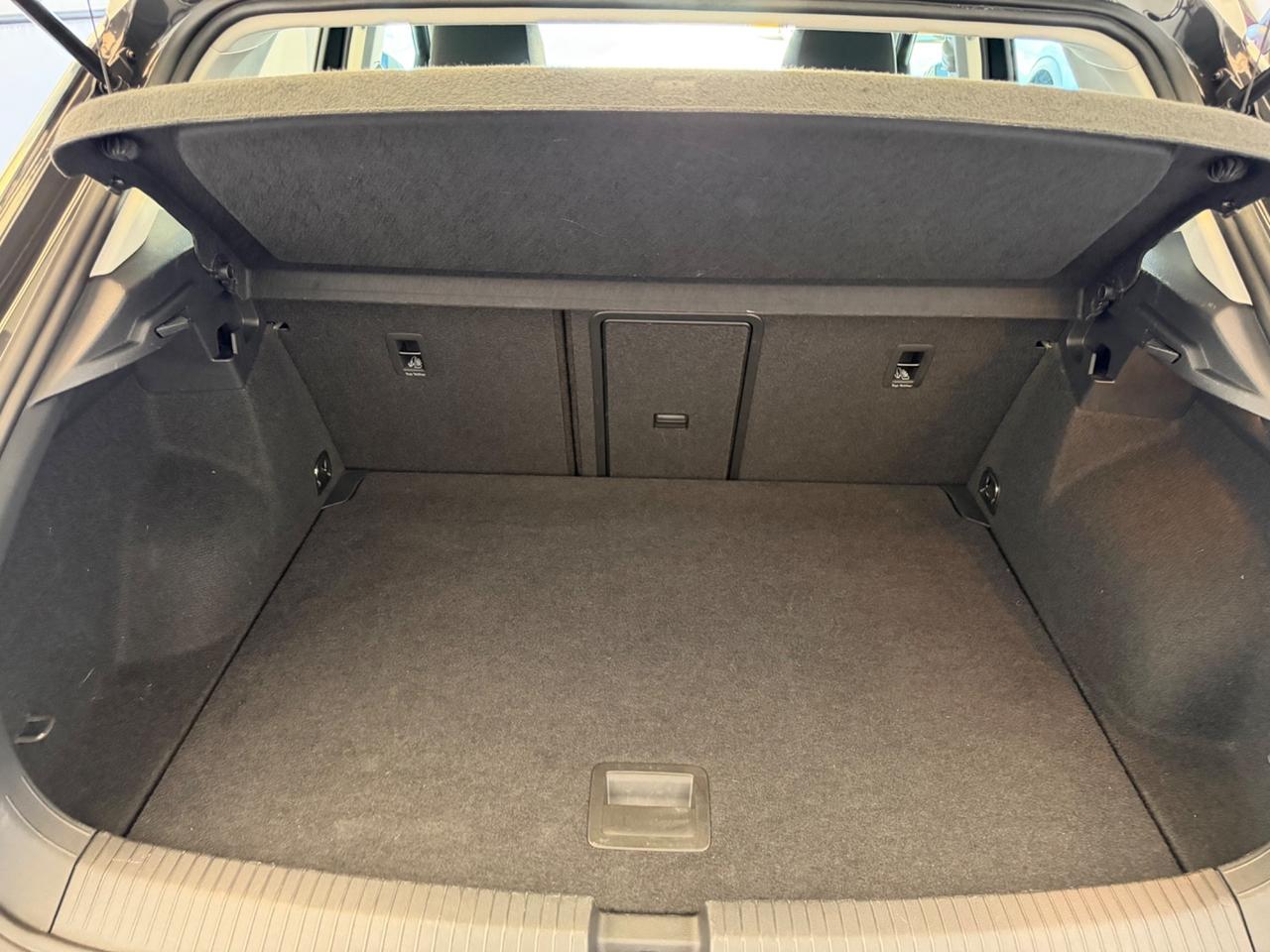 Volkswagen T-Roc 1.0 TSI Business BlueMotion Technology