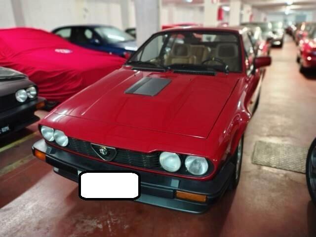 Alfa Romeo Alfetta 2500 V6