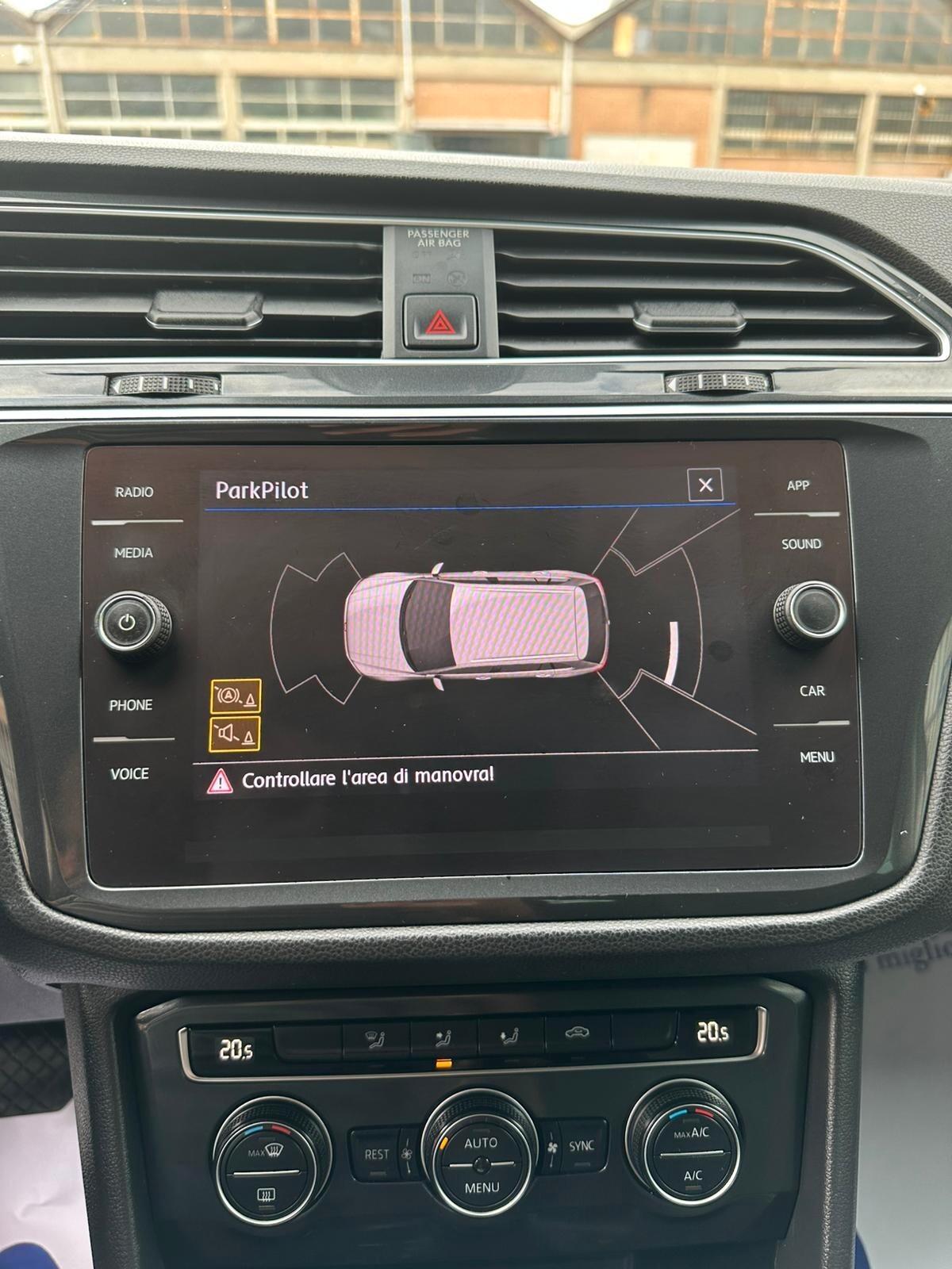Volkswagen Tiguan 2.0 TDI SCR DSG R-LINE