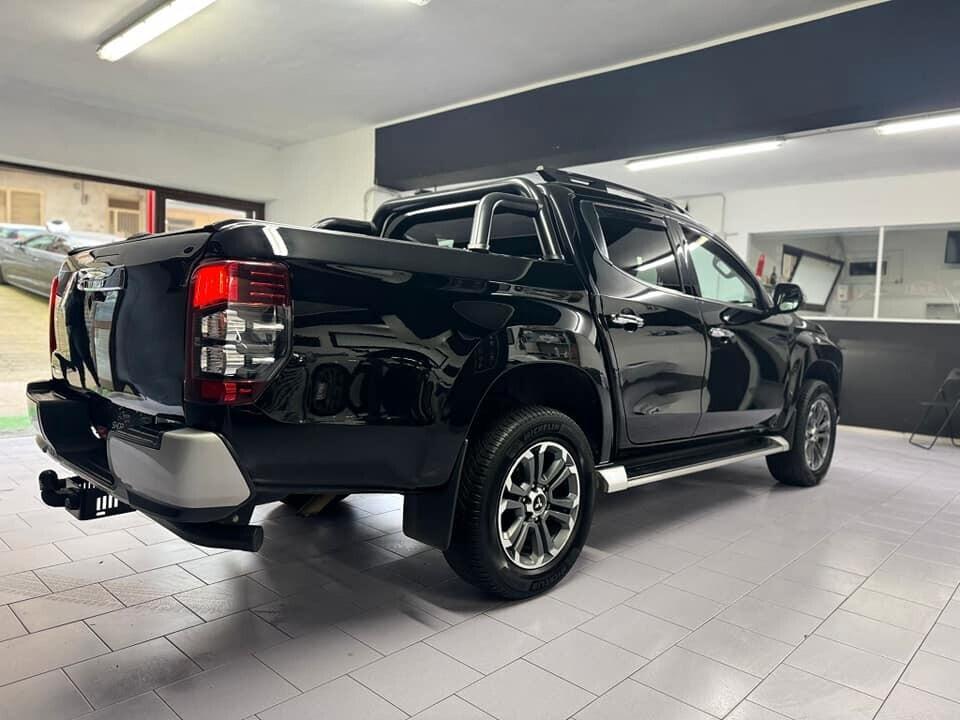 Mitsubishi L200 2.3 D Club Cab 4x4 Super Select Intense