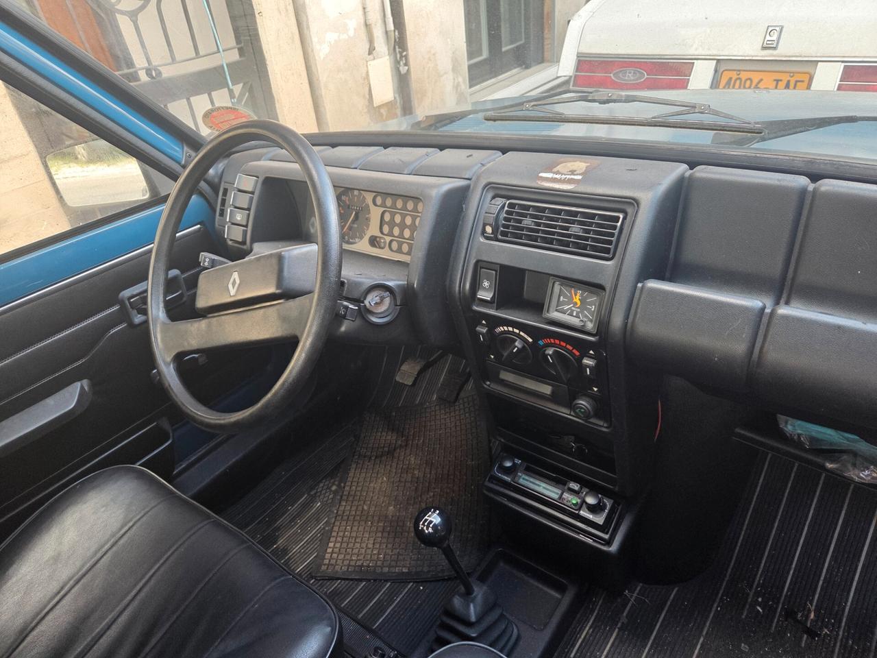 Renault R 5 950 porte TC 40.000 KM