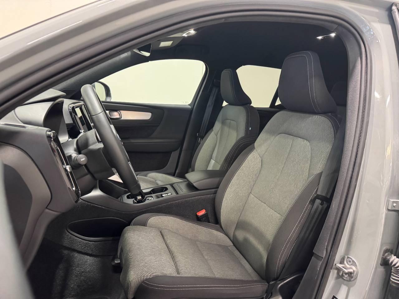 VOLVO XC40 T2 CORE AUTO