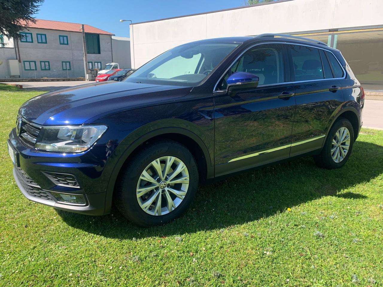Volkswagen Tiguan 2.0 TDI SCR DSG Business BlueMotion Technology