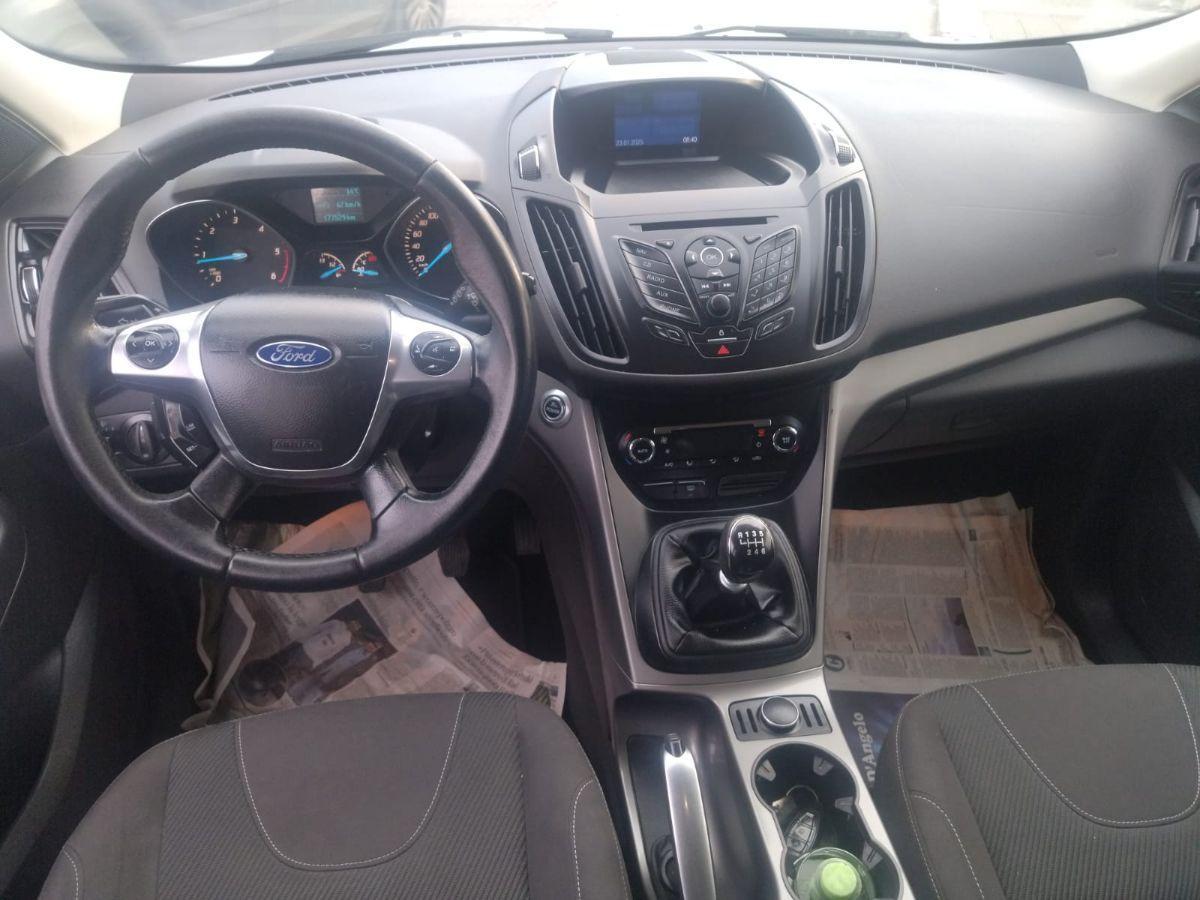 FORD Kuga 2.0 TDCI 140 CV 2WD Titanium - 2014