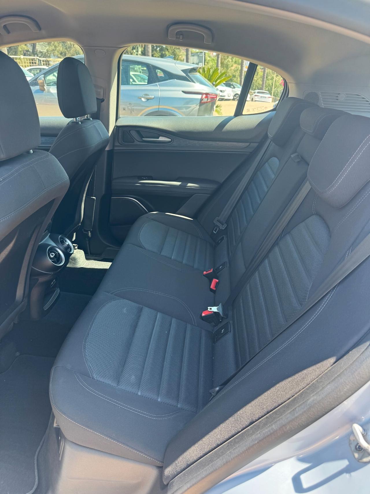 Alfa Romeo Stelvio 2.2 Turbodiesel 160 CV AT8 RWD Business