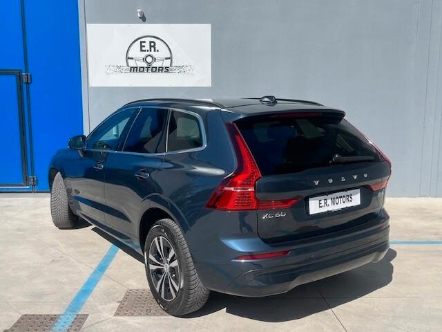 Volvo XC 60 XC60 B4 (d) AWD Geartronic Momentum Pro