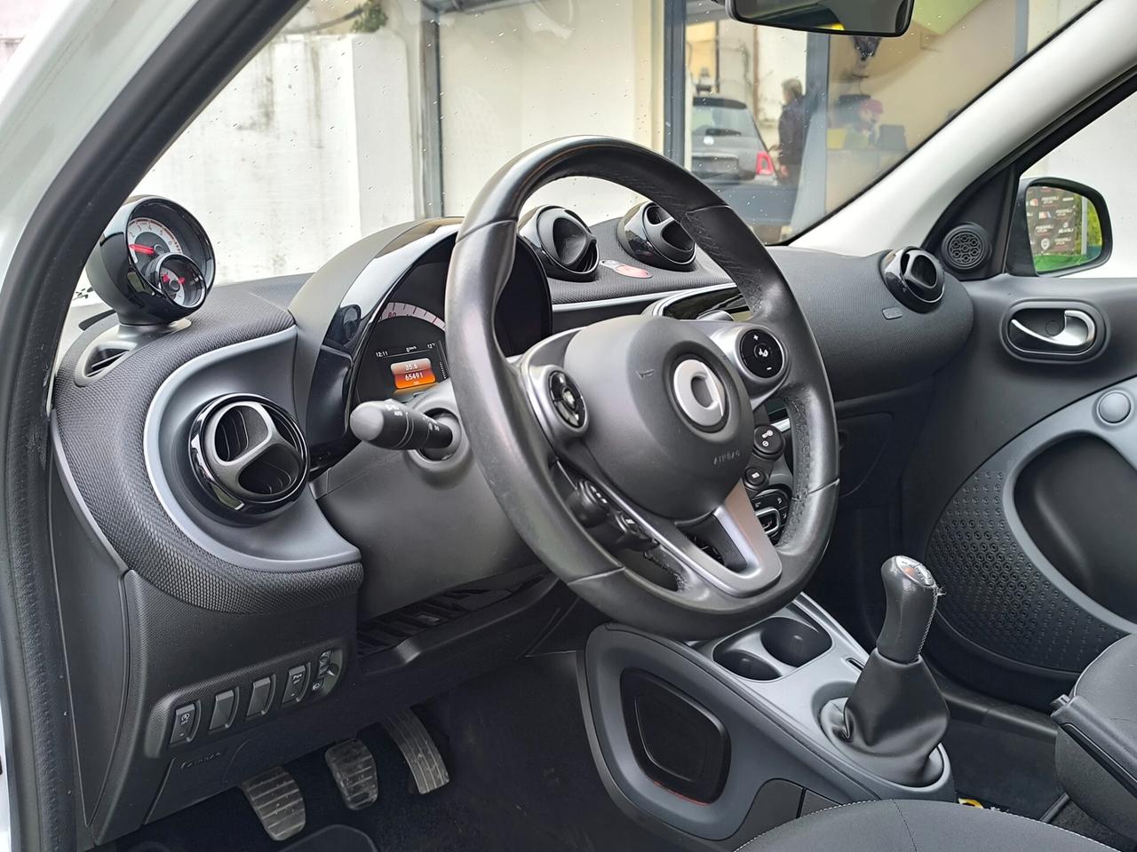 Smart ForFour 1.0 71 cv versione Passion Full Led