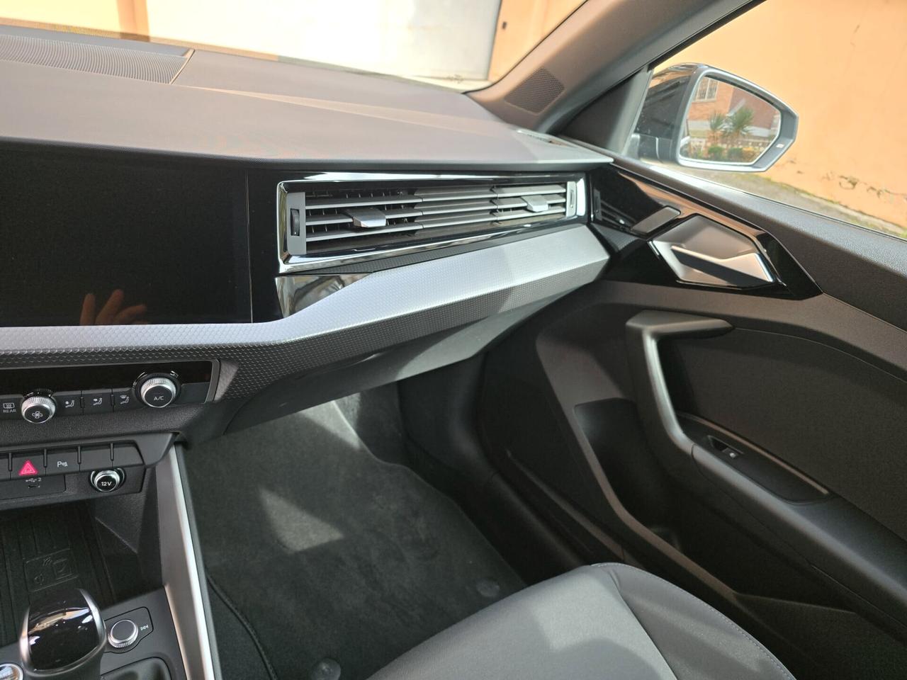 Audi A1 SPB 35 TFSI S tronic Identity Black