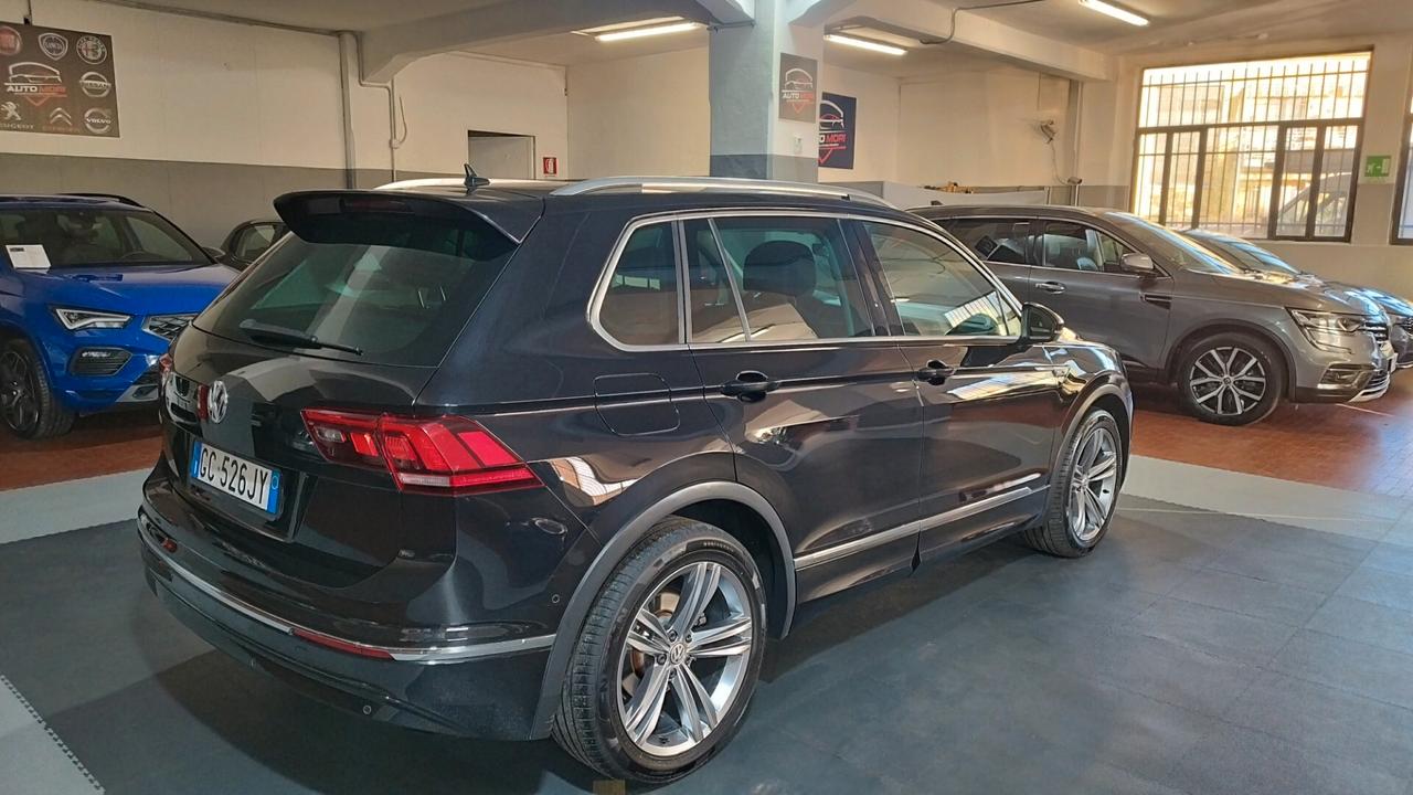 Volkswagen Tiguan 2.0 TDI 150 CV SCR DSG R-Line