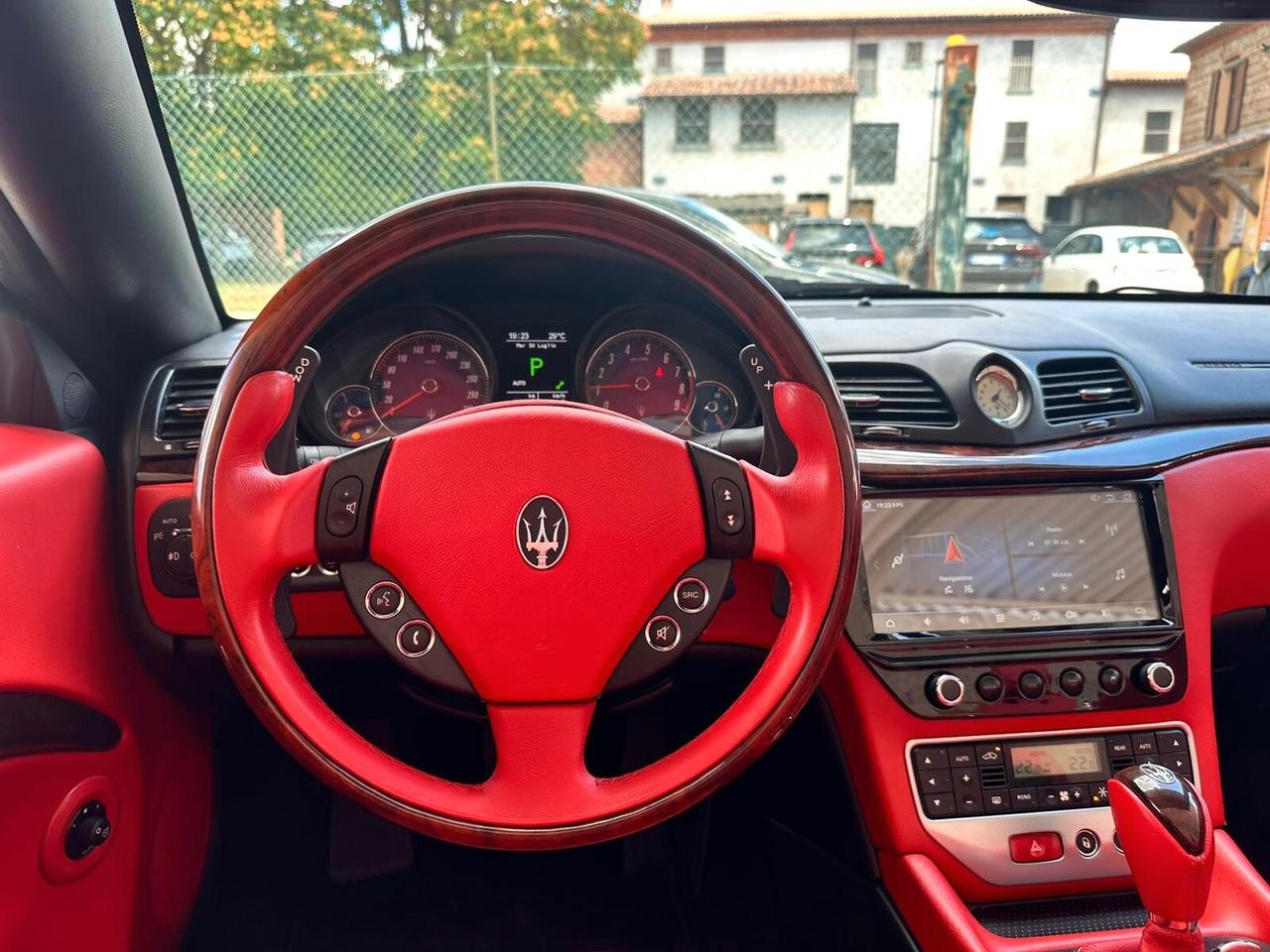 Maserati GranCabrio 4.7 V8