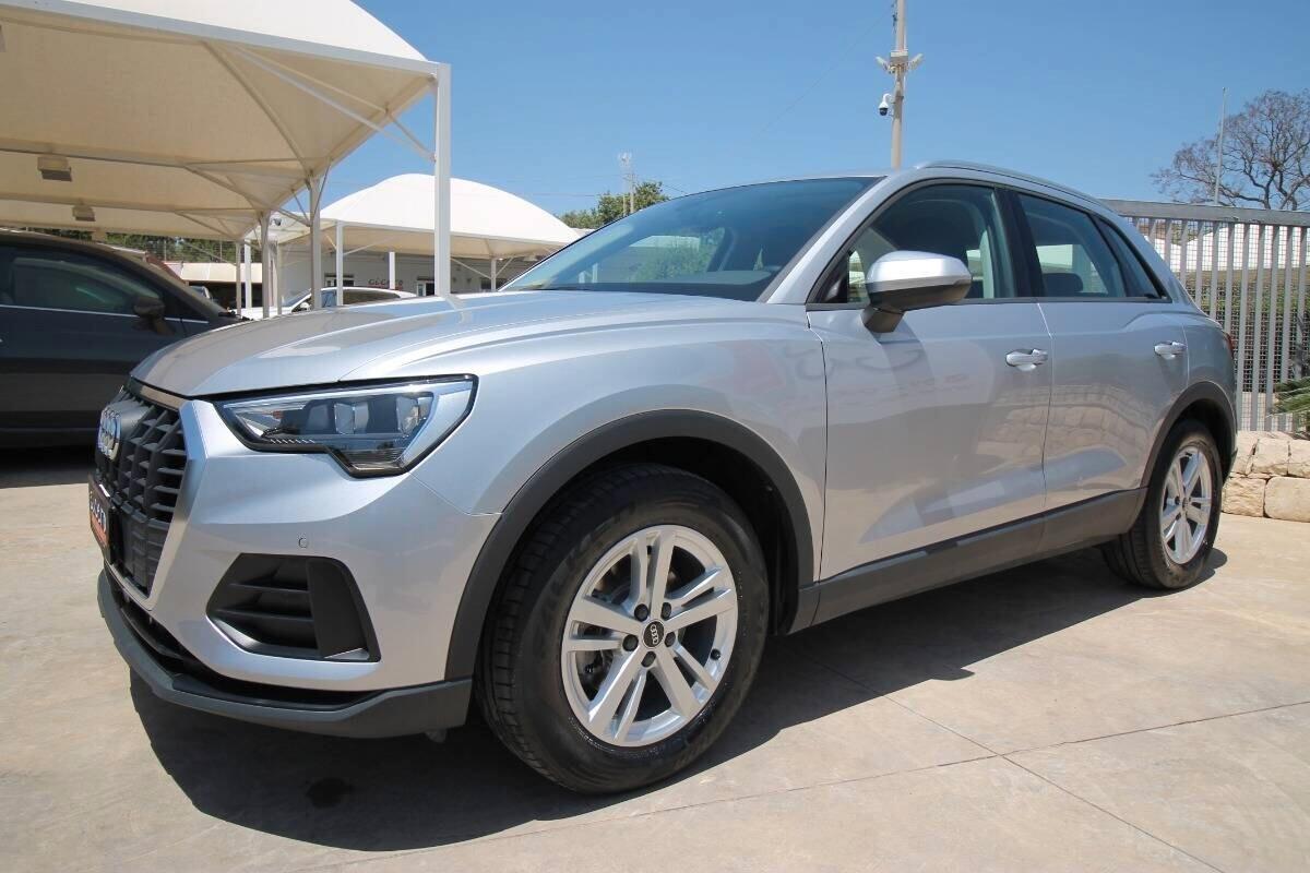 Audi Q3 35 TFSI 150cv Business 6marce|2021
