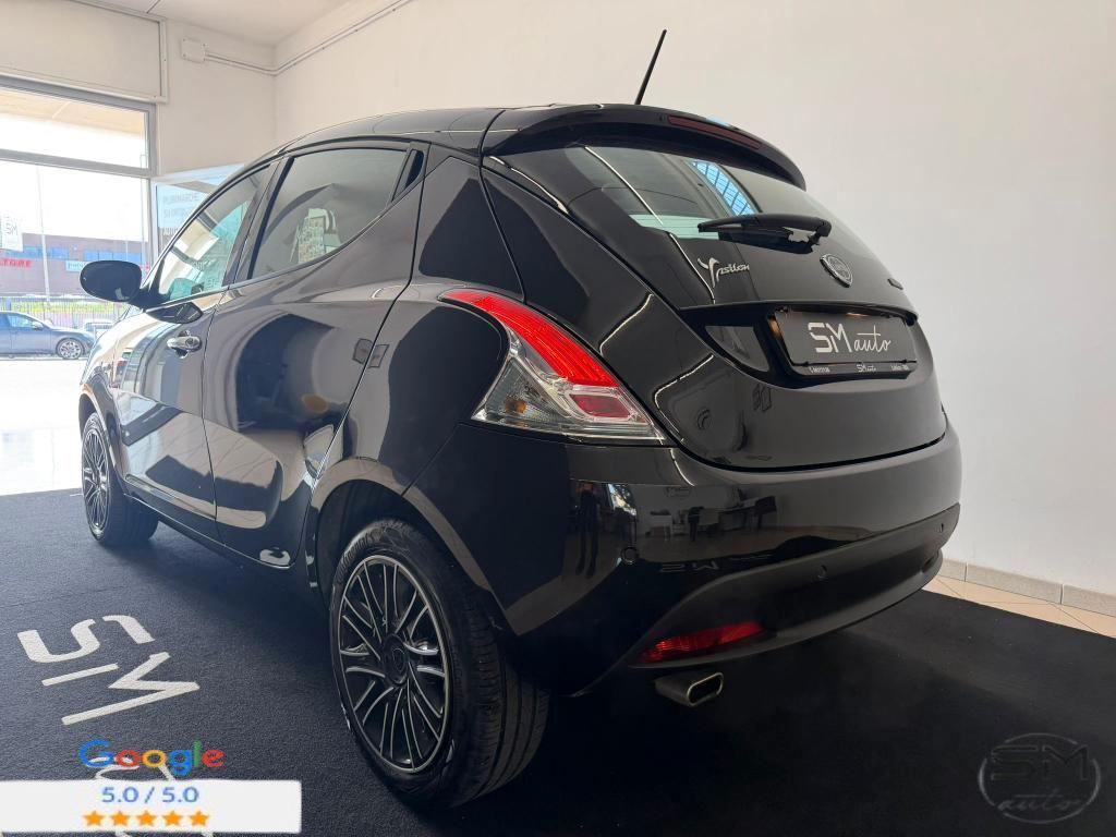 Lancia Ypsilon 1.0 firefly hybrid Gold s&s 70cv 5p.ti