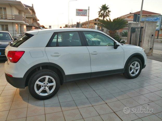 Audi q2 1.6 tdi 116 cv business