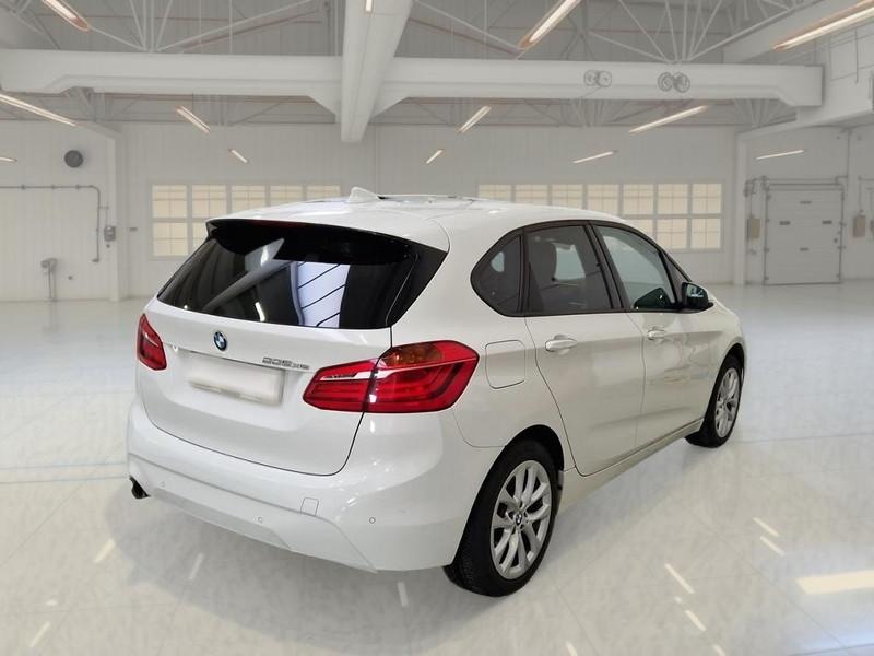 BMW 225 e ACTIVE TOURER iPerformance Business autom.