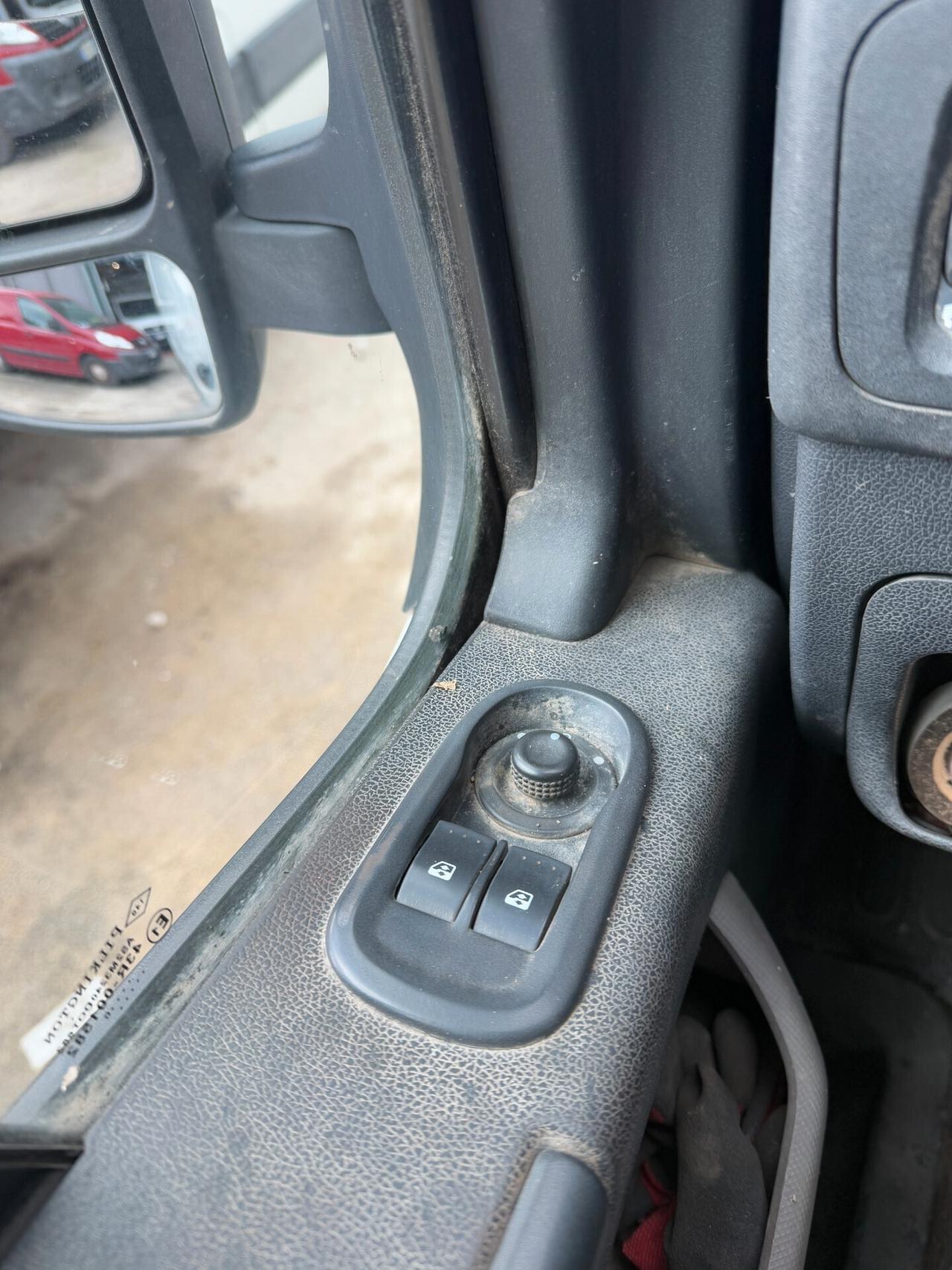 Renault Master 2.3/125 CV/L2H2/PORTAPACCHI/2016