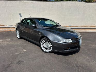 Alfa Romeo GT 2.0 jts Progression