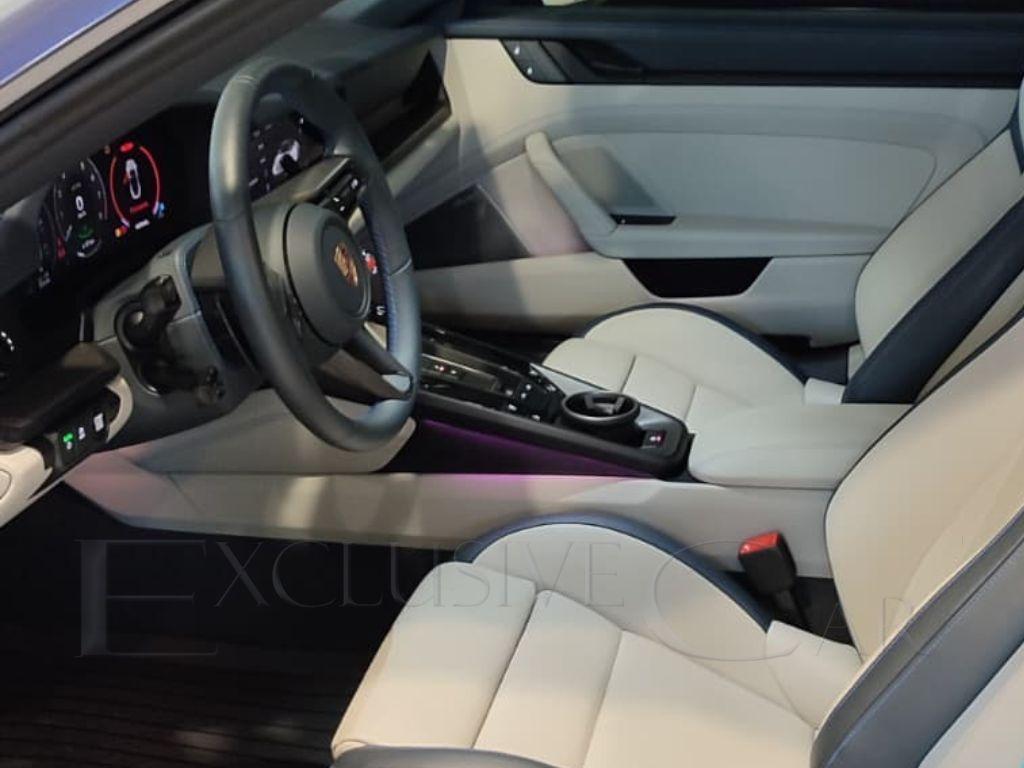 PORSCHE - 911 Cabrio - 911 Carrera 4 GTS Cabriolet