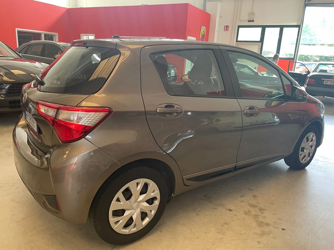Toyota Yaris 1.0 5 porte*Neopatentati*