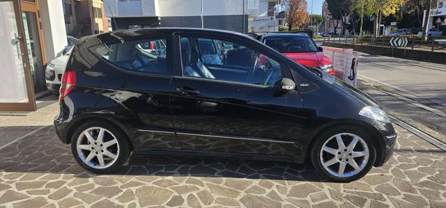 MERCEDES-BENZ A 160 CDI Coupé Elegance