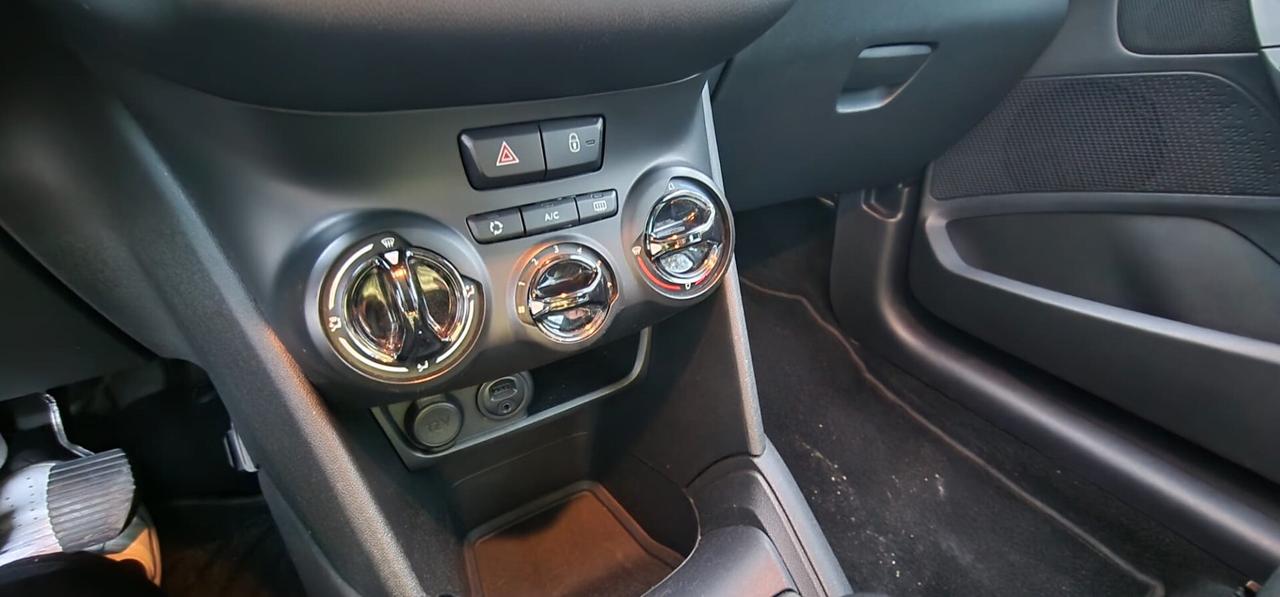 Peugeot 208 1.0 68CV 3 porte Active FINANZIAMENTI ANCHE SENZA BUSTA PAGA