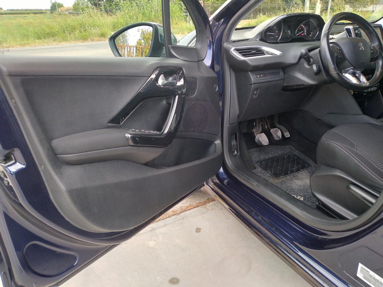 Peugeot 208 BlueHDi 75 5 porte Allure