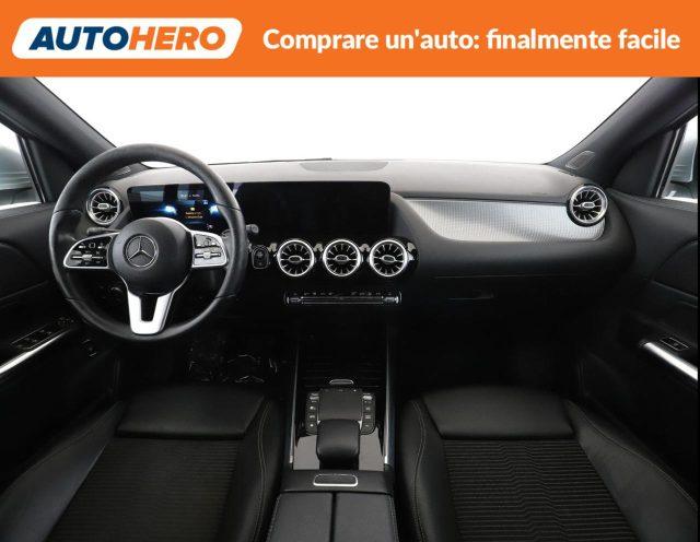 MERCEDES-BENZ GLA 200 d Automatic Premium