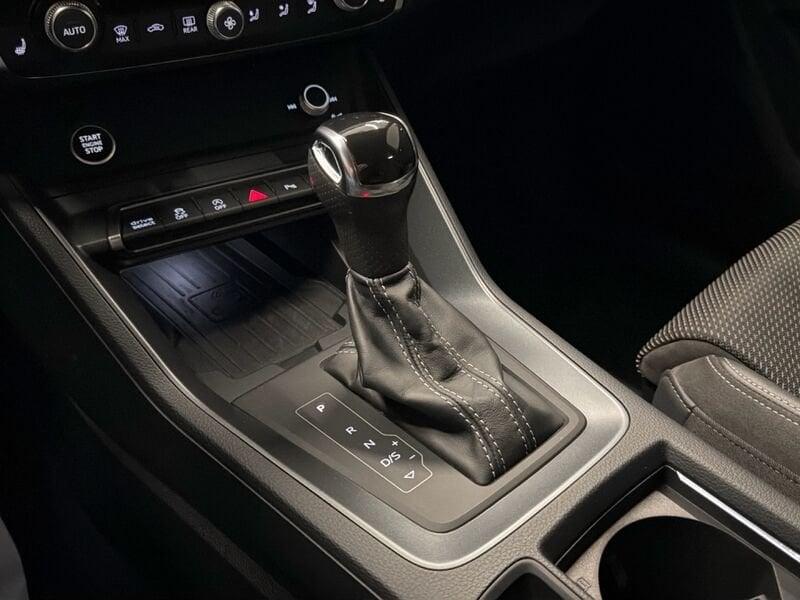 Audi Q3 SPORTBACK 35 TDI S LINE S TRONIC IDENTITY BLACK