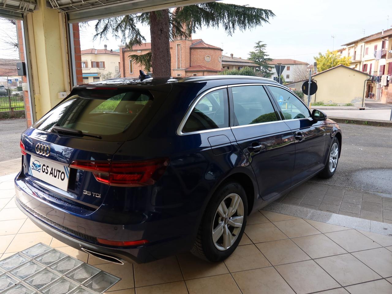 Audi A4 Avant 35 TDI S tronic Design