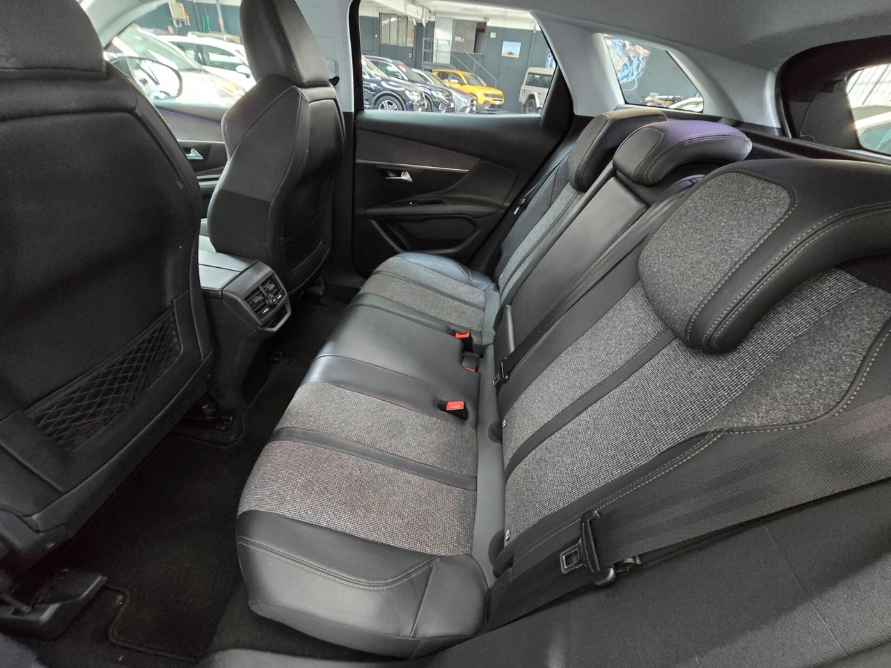 PEUGEOT 3008 ALLURE 130CV TURBO BENZINA