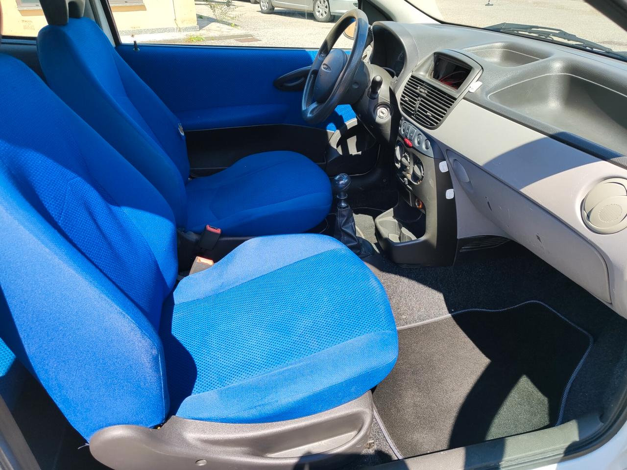 Fiat Punto 1.2i cat 3 porte